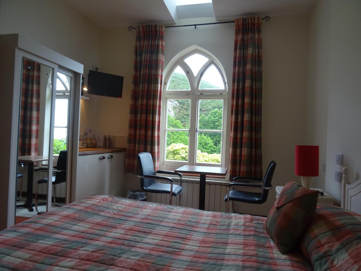 Undercliff Guest House Тринити Экстерьер фото